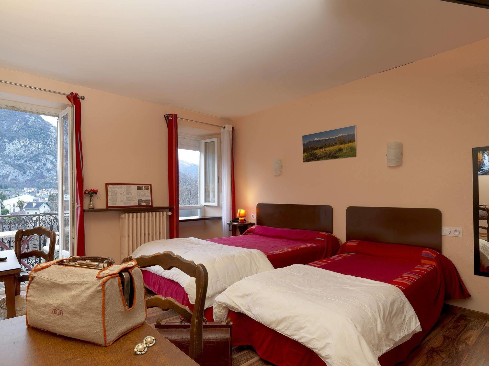 Logis Hotel Restaurant De La Poste Tarascon-sur-Ariège المظهر الخارجي الصورة