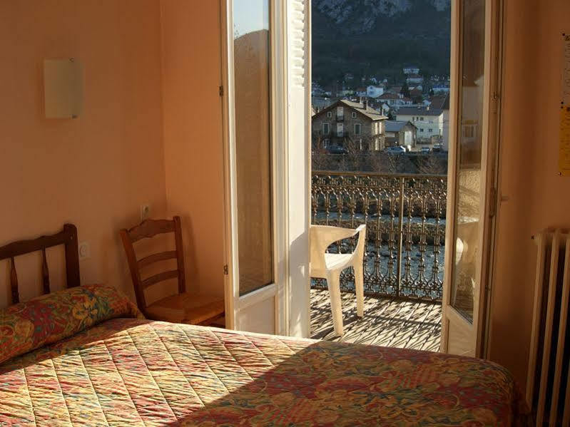 Logis Hotel Restaurant De La Poste Tarascon-sur-Ariège المظهر الخارجي الصورة
